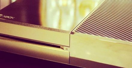 Xbox One placcata d’oro a 7000 euro article-post