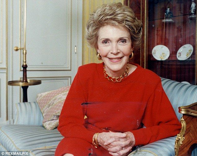 Addio a Nancy Reagan article-post