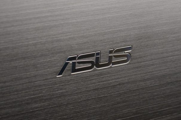 La linea ASUS ZenBook si amplia con i due nuovi notebook UX430 e UX530 article-post