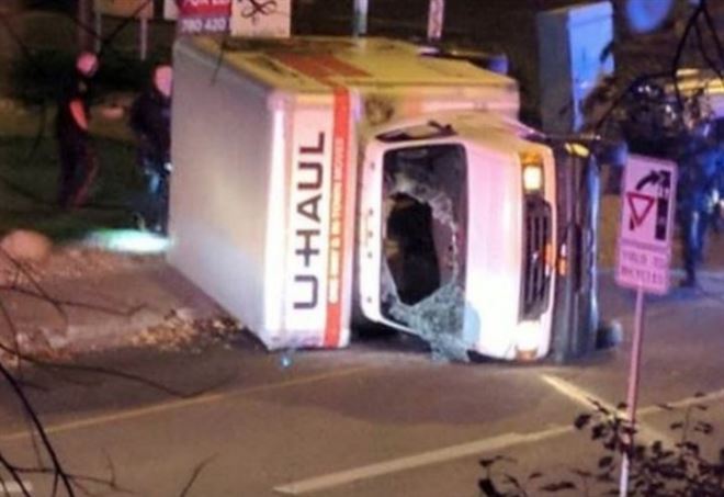 Attentato in Canada: furgone travolge 10 persone article-post