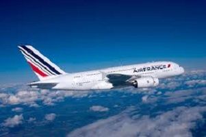 Bambina nascosta in un bagaglio a mano sul volo dell’Air France article-post