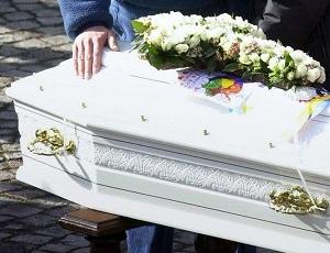 Incidente mortale, perde la vita una neonata article-post