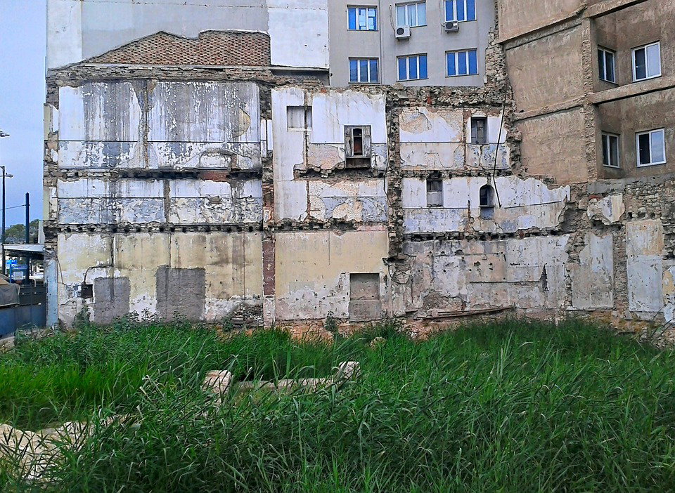Crolla un edificio a Mumbai article-post