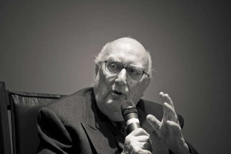 Il maestro Camilleri e Nanà article-post