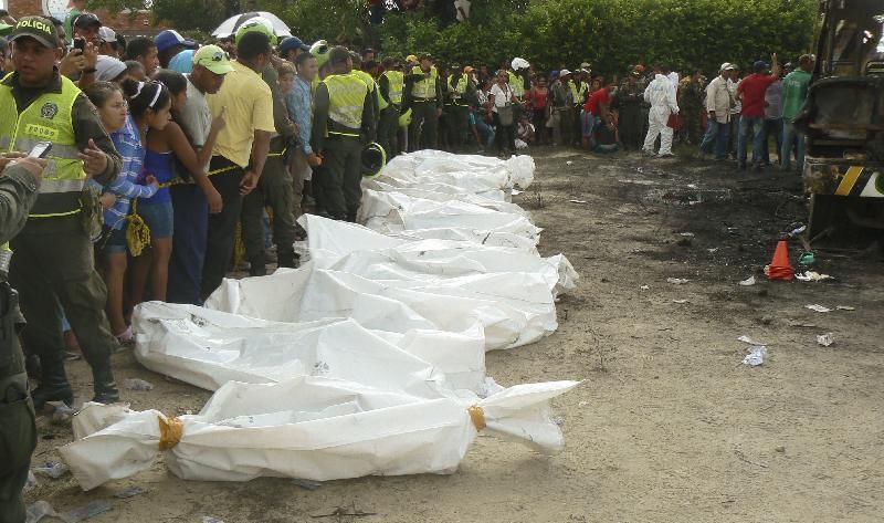 Colombia: 32 bambini arsi vivi nel bus in fiamme article-post