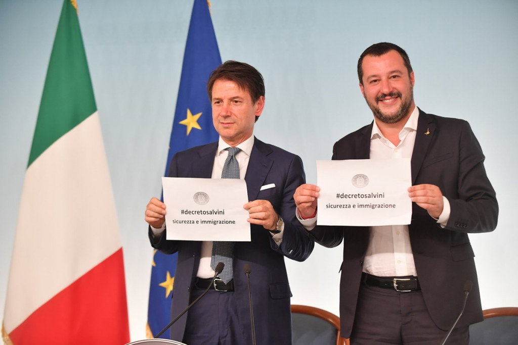 Decreto sicurezza: il governo mette la fiducia article-post