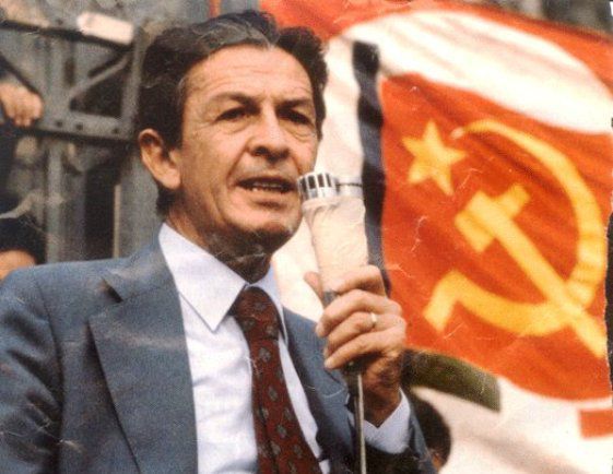 Berlinguer, ti vogliamo ancora bene article-post