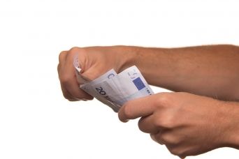 I commercianti abruzzesi e il rito del primo incasso article-post