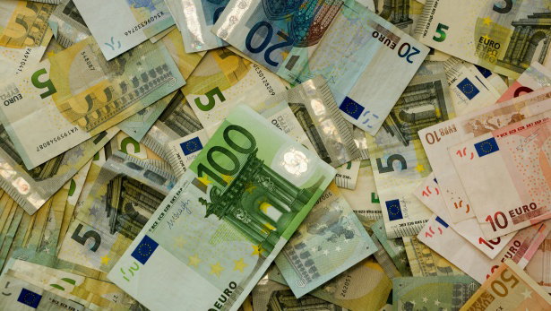 Nuove banconote da 100 e 200 euro, come riconoscerle article-post