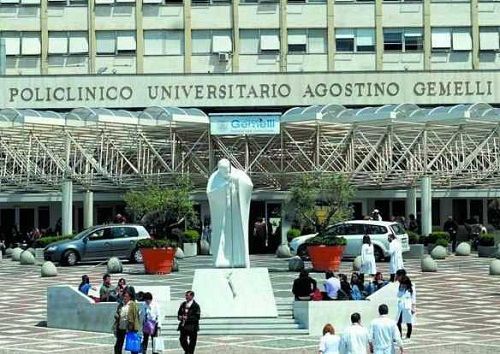 Ciro Esposito lotta tra la vita e la morte. Le questure di Napoli e Roma temono violenza article-post