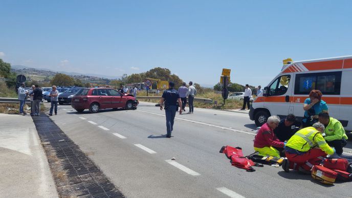 Grave incidente al Giro d’Italia: ferito un motociclista article-post