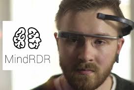 Google Glass gli occhiali per scattare una fotografia e condividerla online semplicemente usando la mente article-post