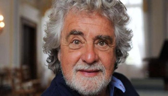 Il sondaggio di Beppe Grillo: chi ha vinto il Premio Stercorario? article-post