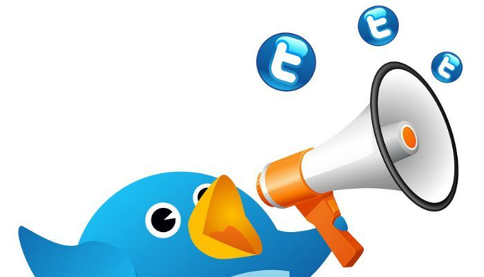La politica dai palchi dei social Network article-post