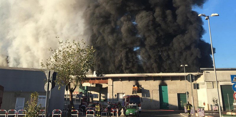 Incendio al Tmb Salario: in fumo i rifiuti della discordia article-post