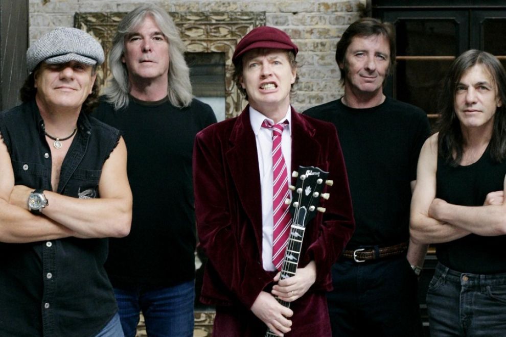 AC/DC : paura per lo scioglimento e la salute di Young article-post