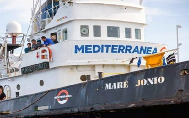 Migranti: nave Ong mediterranea ferma davanti Lampedusa article-post