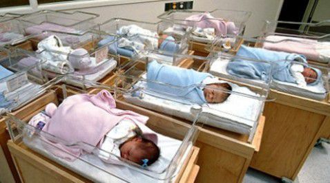 Tre papà per un neonato article-post