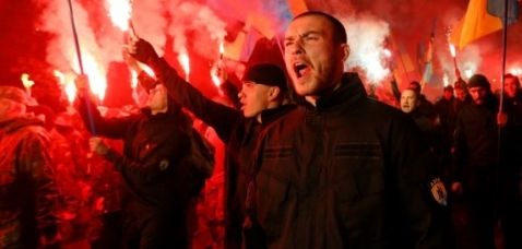 Neonazisti a Varese per festeggiare il compleanno di Hitler article-post