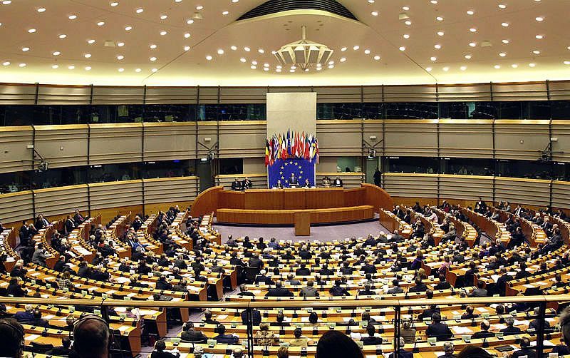 Quanto guadagna un deputato europeo al mese? article-post