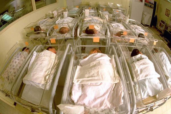 Partorisce una bambina e sparisce article-post