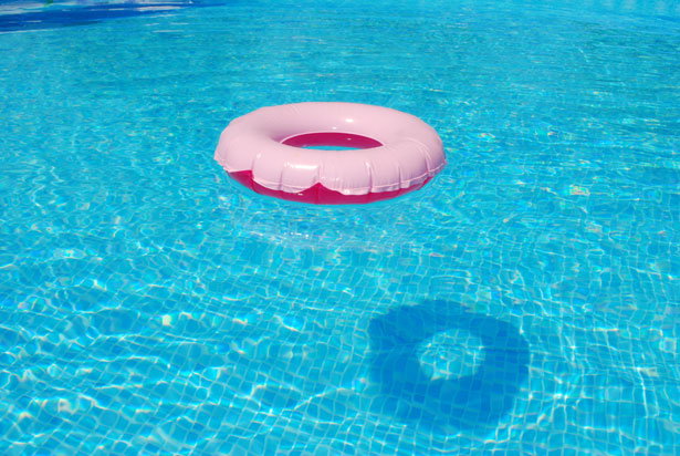 Malore in piscina, grave un tredicenne article-post