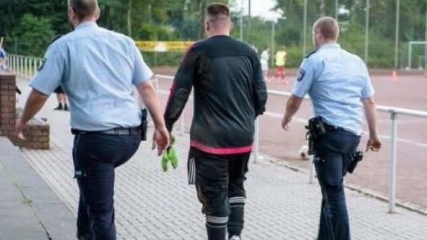Germania, portiere prende 43 gol e viene arrestato article-post