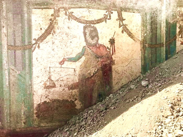 Pompei: riemerge un affresco di Priapo article-post