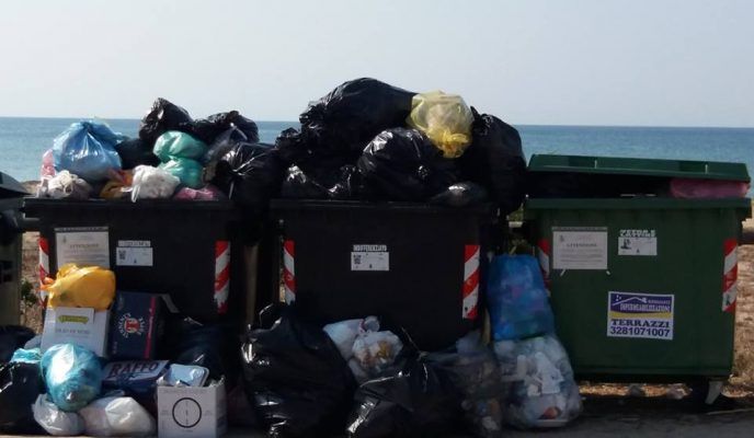 Mimmo Carrieri: “Chi abbandona rifiuti odia se stesso, i propri figli e la natura” (Foto) article-post