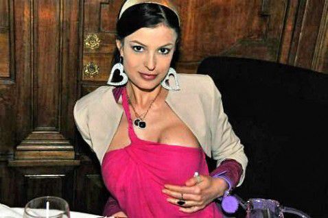 Sara Tommasi: “sono stata violentata moralmente” durante Confessioni Private article-post