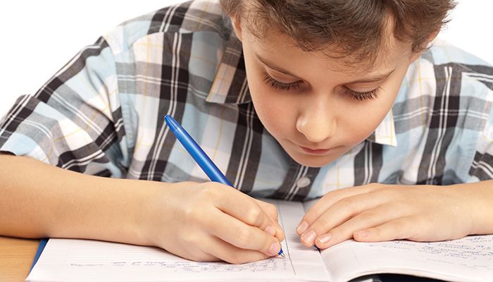 Scuola, aumento dei prezzi per zaini, penne e diari. Come risparmiare? article-post