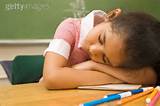 Dormire di più la mattina comporta il conseguimento di migliori risultati scolastici article-post