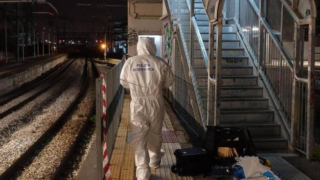 Napoli: 24enne violentata alla stazione Circumvesuviana article-post