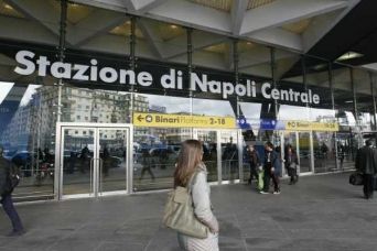 Violenza carnale consumata alla stazione centrale di Napoli article-post