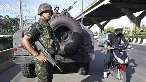 Thailandia: legge marziale, Tv e media censurati article-post