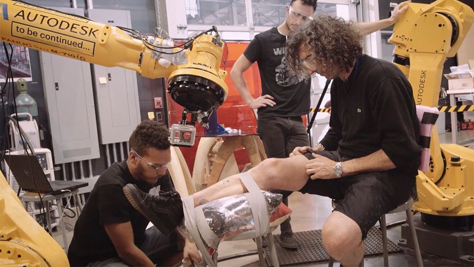 Tatoué: il robot tatuatore article-post
