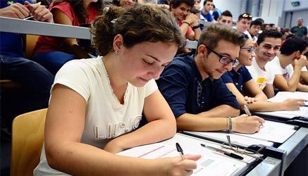 Università, al via i test delle facoltà a numero chiuso. Oggi Medicina article-post