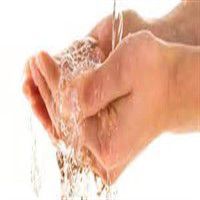 L’orticaria acquagenica, la rarissima allergia all’acqua article-post