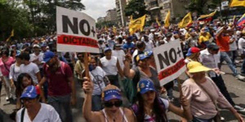 In Venezuela è guerra civile article-post