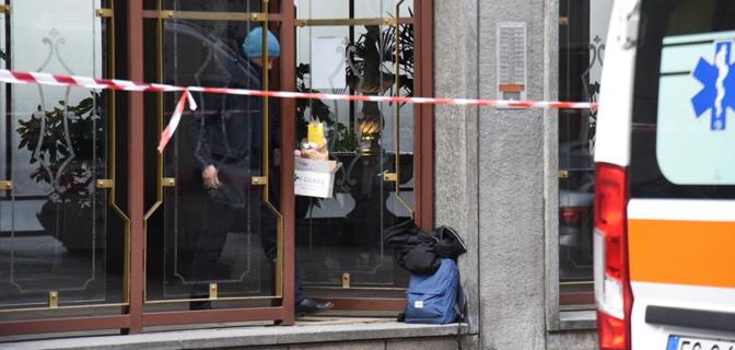 Torino, anziano spara alla moglie e si suicida article-post