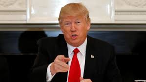 Trump impone nuove tariffe e sanzioni contro la Cina article-post