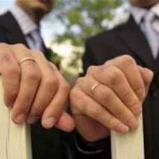 Consiglio di Stato: registri nozze gay illegittimi. Bufera su un giudice article-post