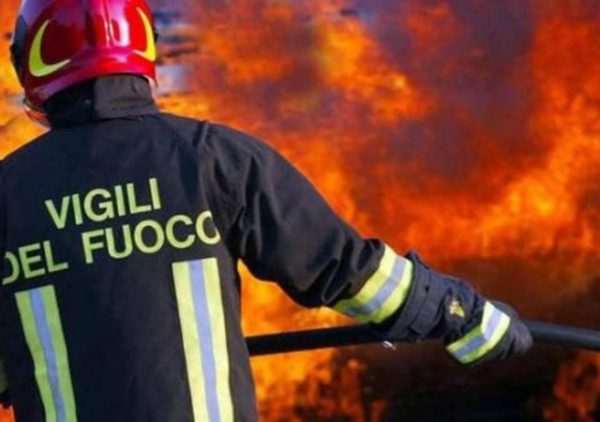 Attentato a Milano: autista incendia autobus con 51 ragazzi article-post