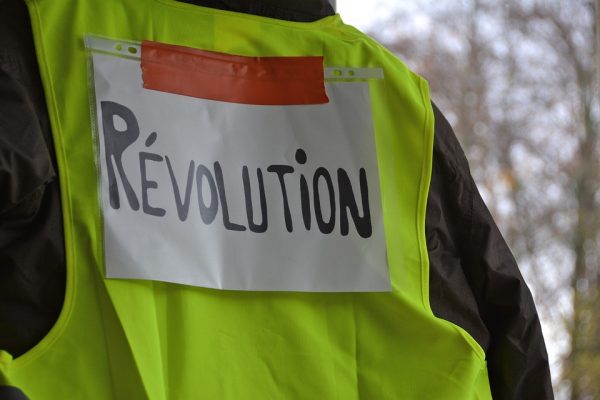 Londra colpita dai gilet gialli article-post