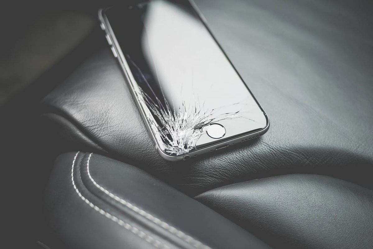 Un nuovo vetro flessibile per schermi (quasi) infrangibili article-post