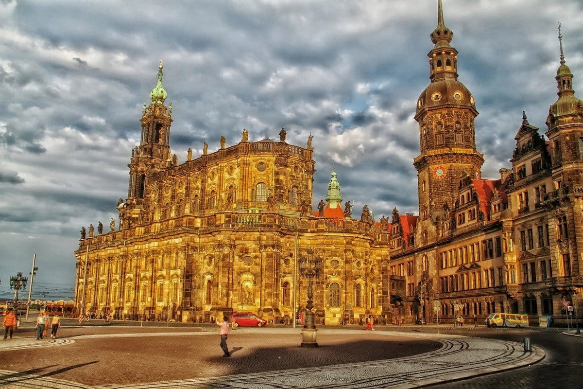 Furto in Germania, rubati gioielli antichi a Dresda article-post