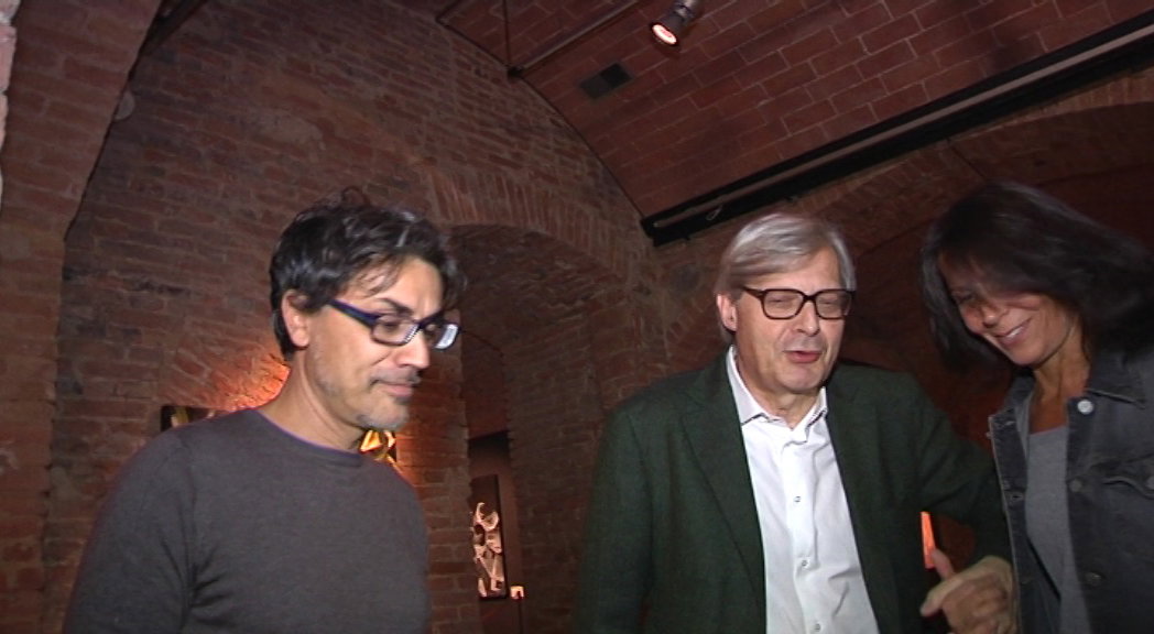 La Pupa e il Secchione: salta l’ospitata di Vittorio Sgarbi article-post