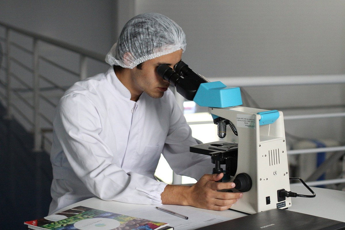 Coronavirus: saranno sviluppati due vaccini in un istituto vicino a Novosibirsk article-post