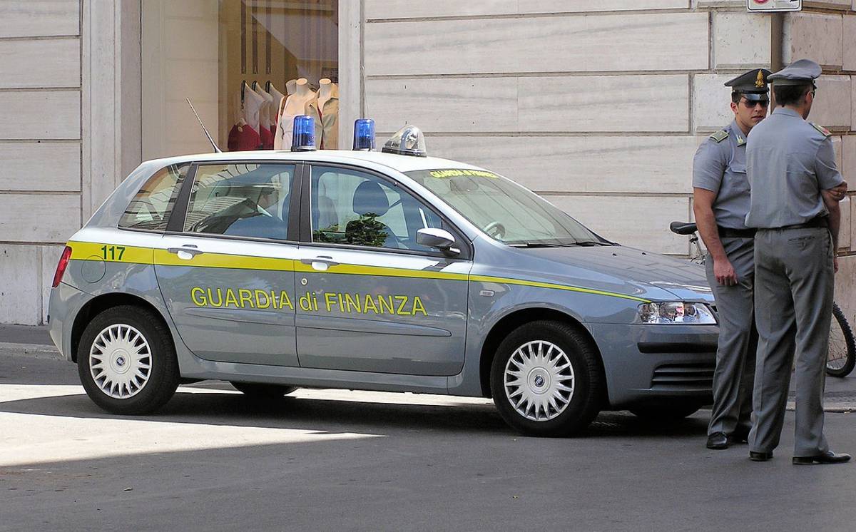 Droga: sequestrate 2 tonnellate di cocaina a Catania article-post