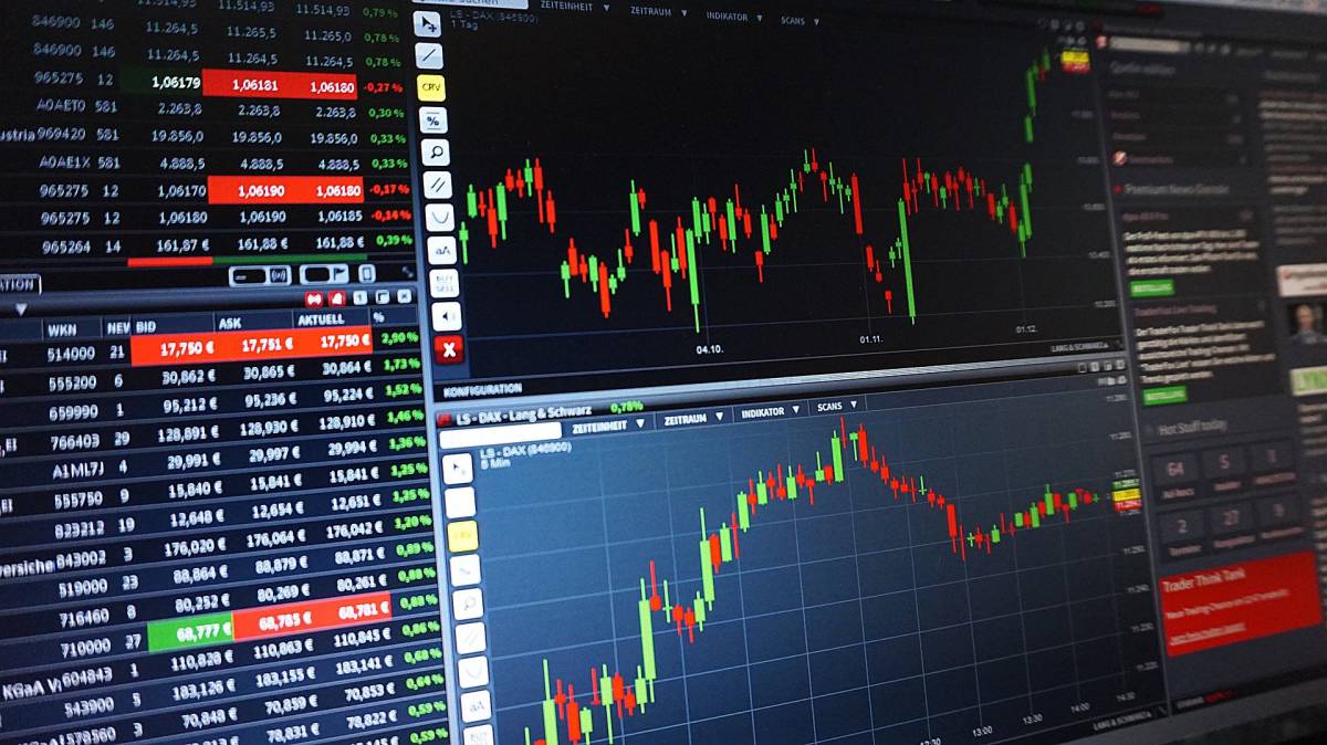 Le Borse continuano a scendere, la Borsa di Milano chiude a -1,27 punti percentuali article-post